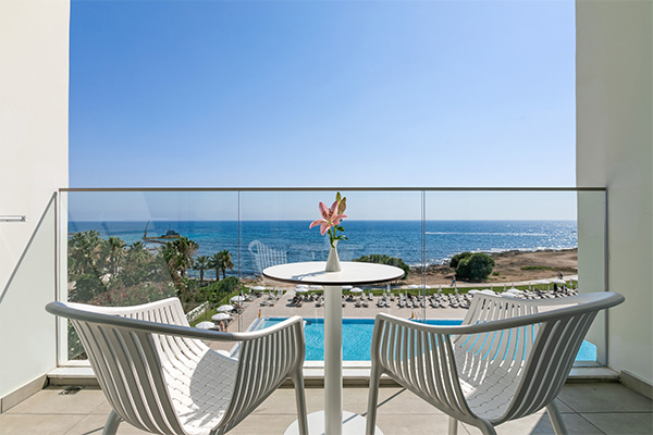 Ivi Mare Paphos Resort